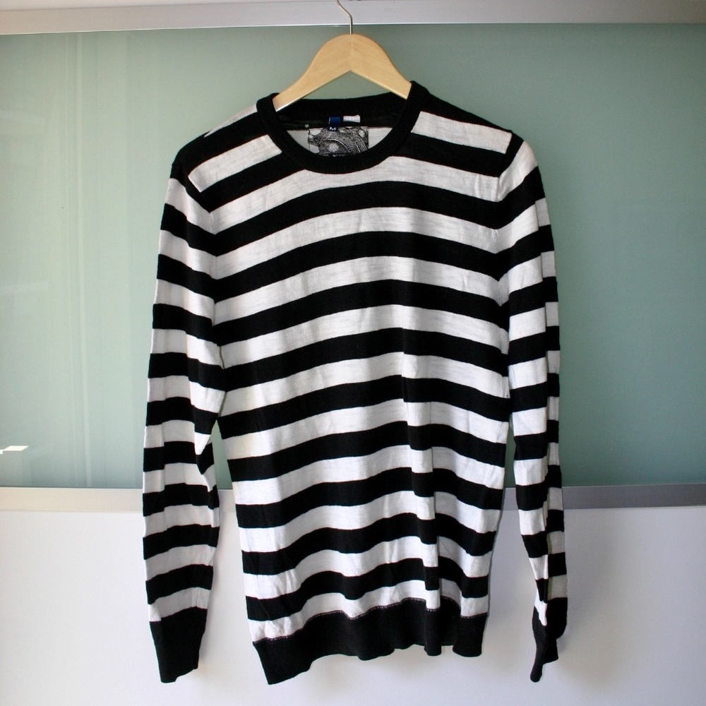 Omega Men's Sweater - M